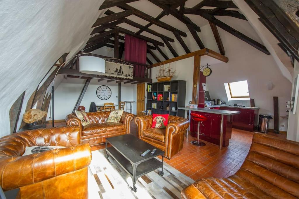 Appartement De Caractere Au Coeur Du Vieux Tours Extérieur photo